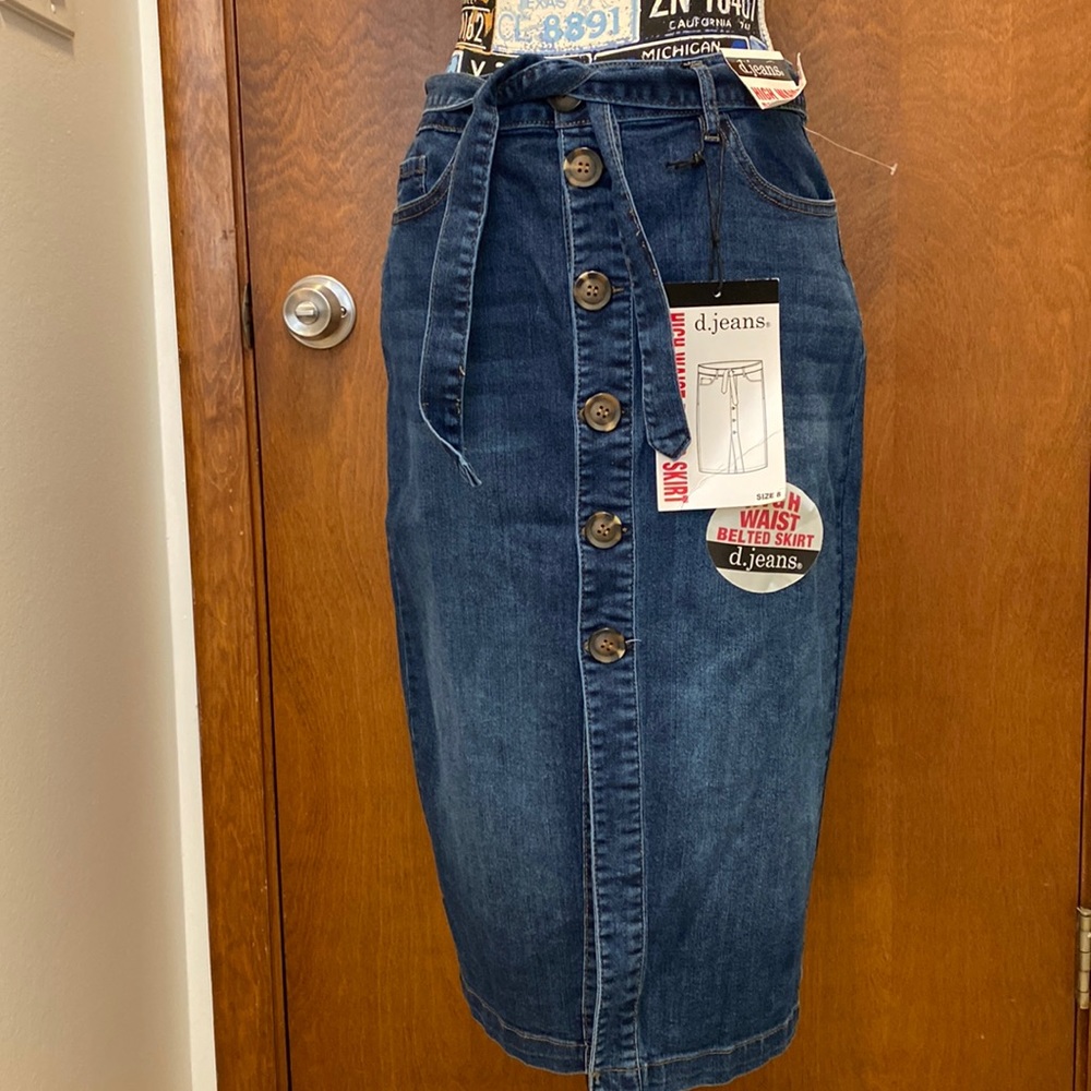 D.jeans  high waist belted jeans skirt size 8 , NWT - Picture 2 of 7